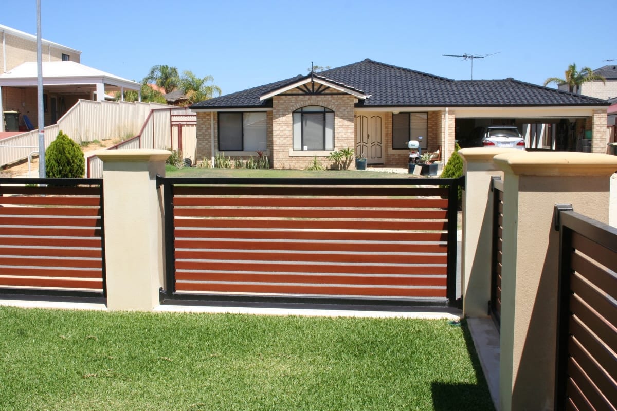 knotwood fence
